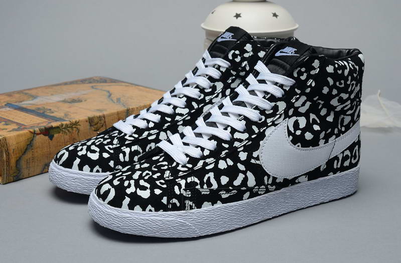 Nike Blazer High Glow dans la nuit de leopard noir blanc (4)